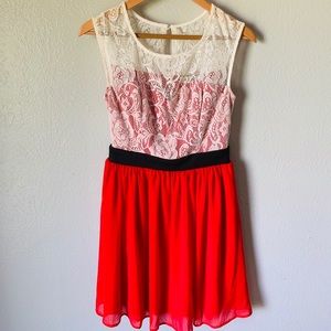 ModCloth Lace & Chiffon Cocktail Dress